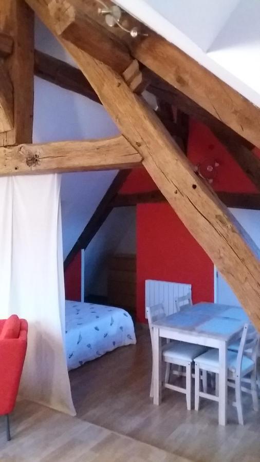 Ferienwohnung Le Charme Du Chateau Les Andelys Exterior foto